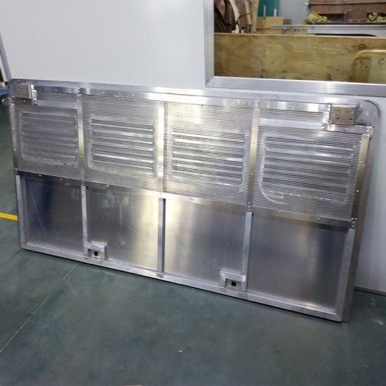 ปรับแต่งเองด้านหลังเครื่องยนต์ประตูปิดสำหรับนรถบัสและโค้ช